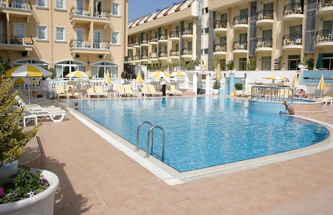 Hotel Sinatra-1